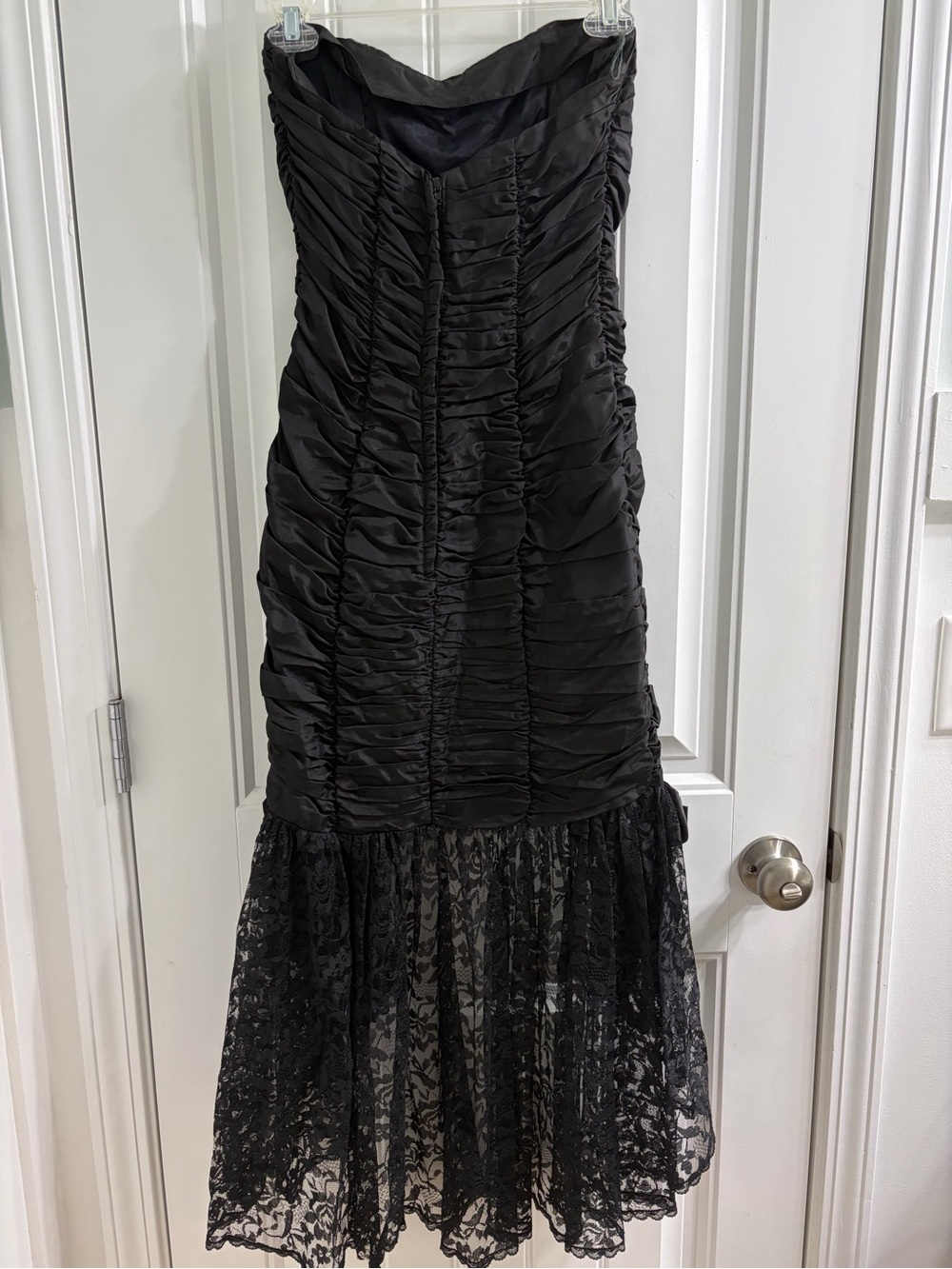 Vintage Gunne Sax Black Strapless Ruched Lace-Hem Cocktail Dress Sz5 80’s Style - Picture 5 of 7